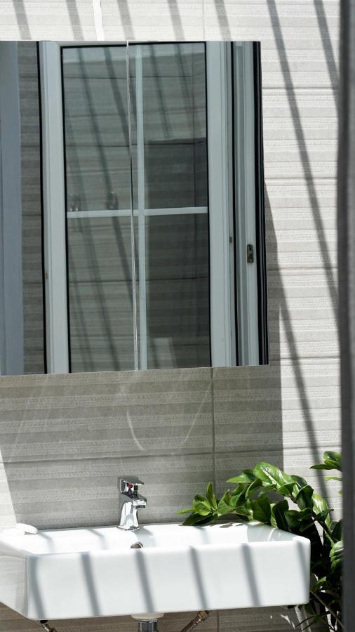 Villa Karras Vrasná エクステリア 写真