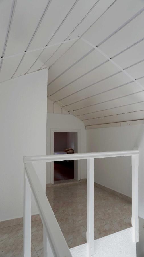 Villa Karras Vrasná エクステリア 写真